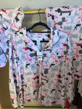 Karen Neubuger PJ set with matching Dog PJ - Human is size 1X - Dog is XL
